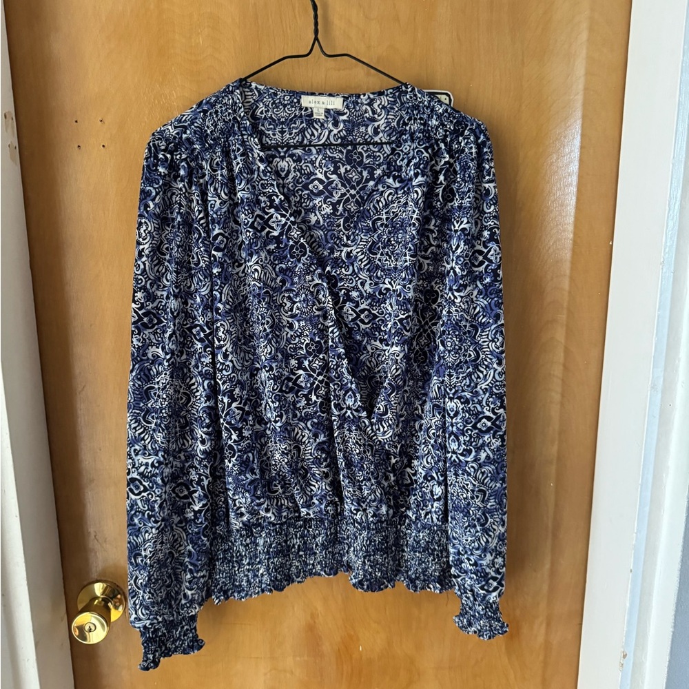 Size L - Alex & Lili Blue Patterned Women's Top
